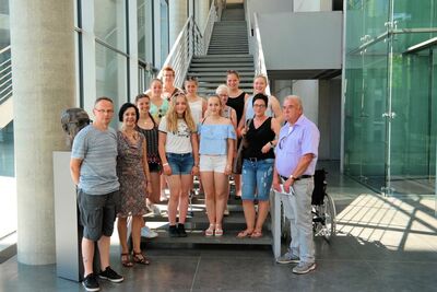 Besuchergruppe des Jugendzentrums Zweibrücken am Freitag im Bundestag