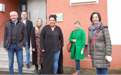 Besuch der Spiel- & Lernstube in der Webenheimstr. mit Geschäftsführer Jörg Eschmann (li. im Bild)